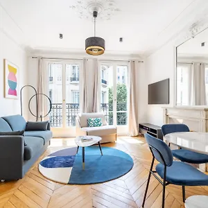 3* Appart hôtel Hotelhome 16